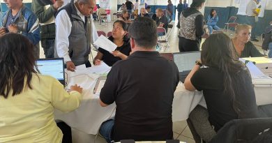 Acercan trámites y servicios a personas concesionarias de transporte público en la Mixteca