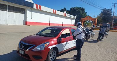 Detiene Policía Vial Estatal a conductor de taxi por presunto delito de abuso sexual contra persona menor de edad