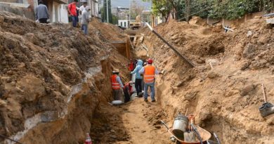 Trabaja Gobierno de Oaxaca en drenaje sanitario de San Martín Mexicapam