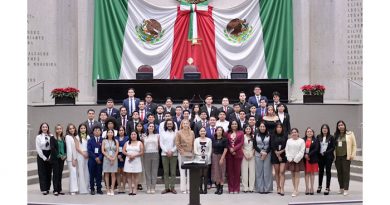 Amplia participación y propuestas sólidas en el XX Parlamento de la Juventud