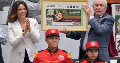 AGRICULTURA y Lotería Nacional celebran la Ley de Desarrollo Sustentable de la Cafeticultura con billete conmemorativo
