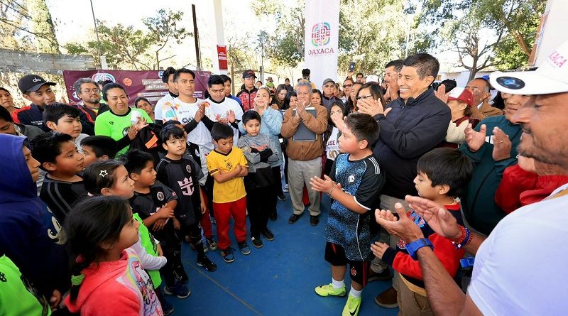 Constata Salomón Jara actividades culturales y deportivas de la estrategia Oaxaca Segura para prevenir violencia en la ciudad capital