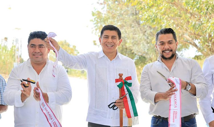 La Primavera Oaxaqueña florece con obras en los municipios; Salomón Jara inaugura pavimentación de la avenida Río Salado, Santa Cruz Amilpas