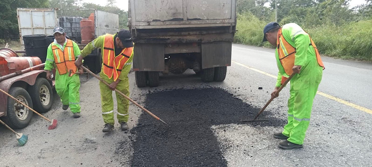 AVANZA REHABILITACIÓN DE CARRETERAS