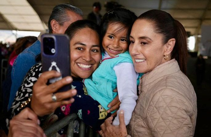 REIVINDICAMOS LOS DERECHOS AGRARIOS DE LAS MUJERES: PRESIDENTA CLAUDIA SHEINBAUM ENTREGA TÍTULOS AGRARIOS A MUJERES EN CDMX; LA META ES DE 150 MIL EN EL PAÍS