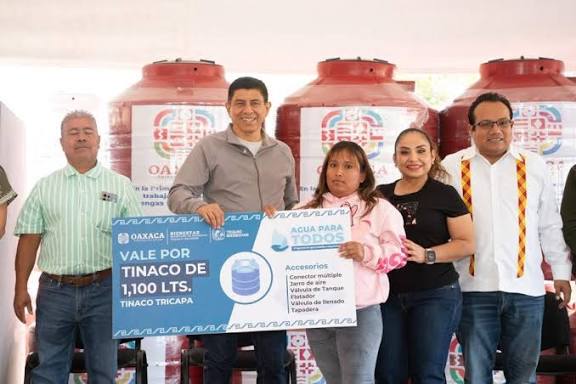 Garantiza Salomón Jara acceso al agua en agencias de Oaxaca de Juárez