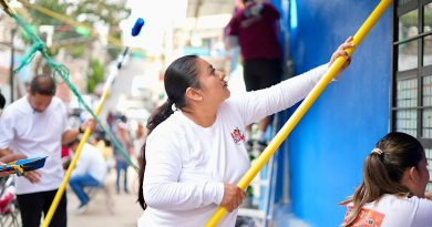 Encabeza Salomón Jara Mega Tequio por la Tierra y Murales Mundialistas en la colonia Lomas de Santa Rosa