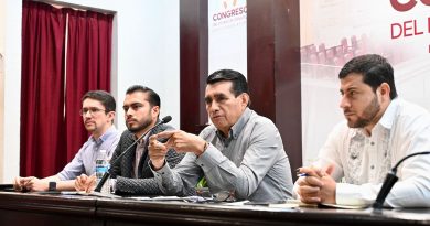 Atiende diputado Esteban Bautista a representantes sindicales
