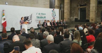 “LA PRIMAVERA LABORAL LLEGÓ PARA QUEDARSE”: EN EL DÍA DEL TRABAJO, PRESIDENTA CLAUDIA SHEINBAUM ANUNCIA ACUERDO PARA QUE LAS Y LOS TRABAJADORES DEL ESTADO GANEN EL SALARIO MEDIO DEL IMSS