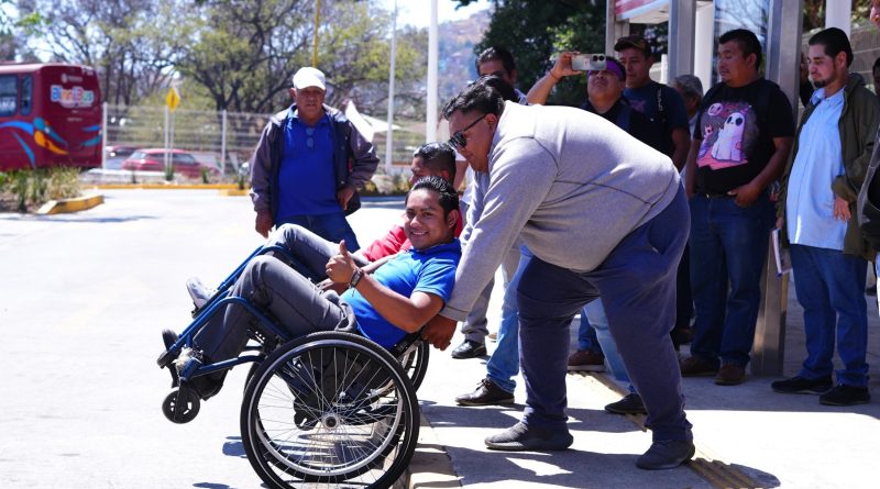 Capacita DIF Oaxaca a 250 operadores del BinniBus en atención incluyente y accesible