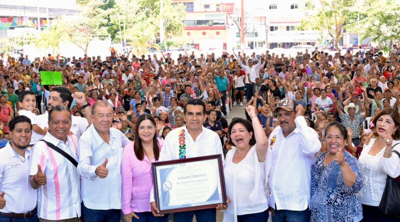 Veracruz tiene rumbo y dirección con Rocío Nahle: Esteban Bautista