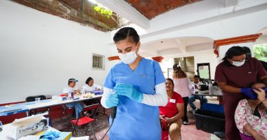 Con Jornada de Donación de Prótesis Dentales, DIF Oaxaca mejora salud bucal de habitantes de San Martín Mexicapam
