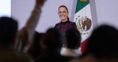 PRESIDENTA CLAUDIA SHEINBAUM HACE LLAMADO A LA POBLACIÓN A TOMAR PRECAUCIONES ANTE EL HURACÁN TRUDY EN EL PACÍFICO, EL GOLFO DE MÉXICO Y LA HUASTECA